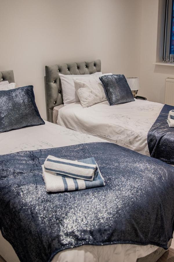 BV Comfy Spacious 3 Bedroom House At Tatton Street Mánchester Exterior foto